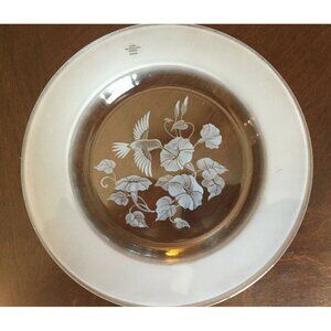 Avon Frosted Hummingbird 24% Lead Crystal 8" Soup/Salad Plate